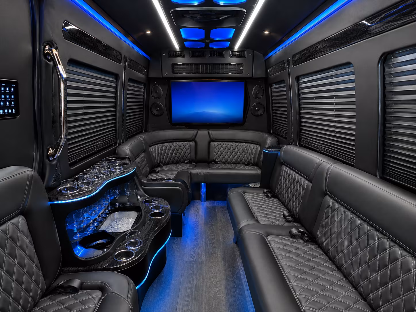 bus rentals for corporate retreats and team events along the gulf coast