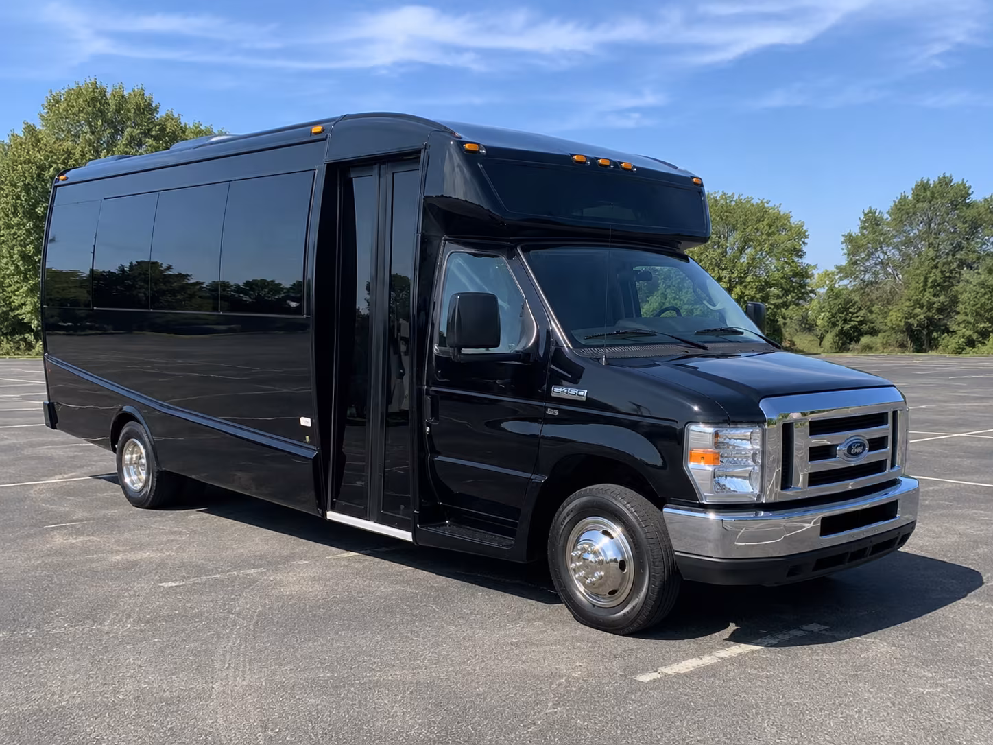 bus rentals to rockets and dynamo games at toyota center and shell energy stadium