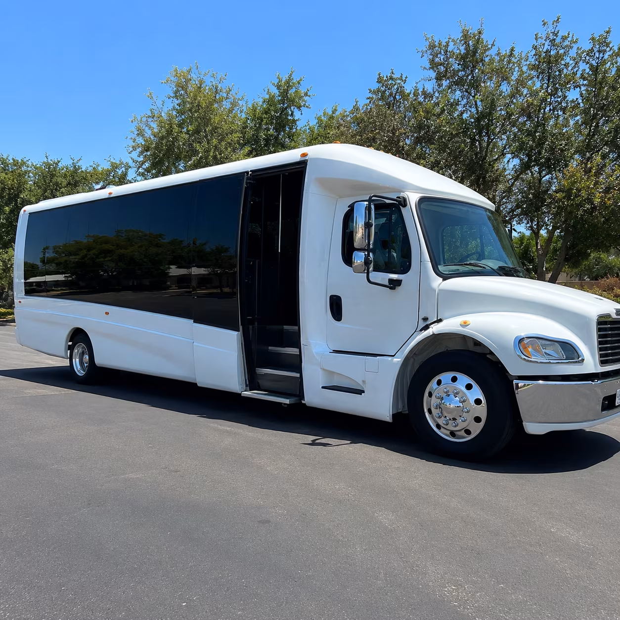 find the perfect transportation for your next prom 3
