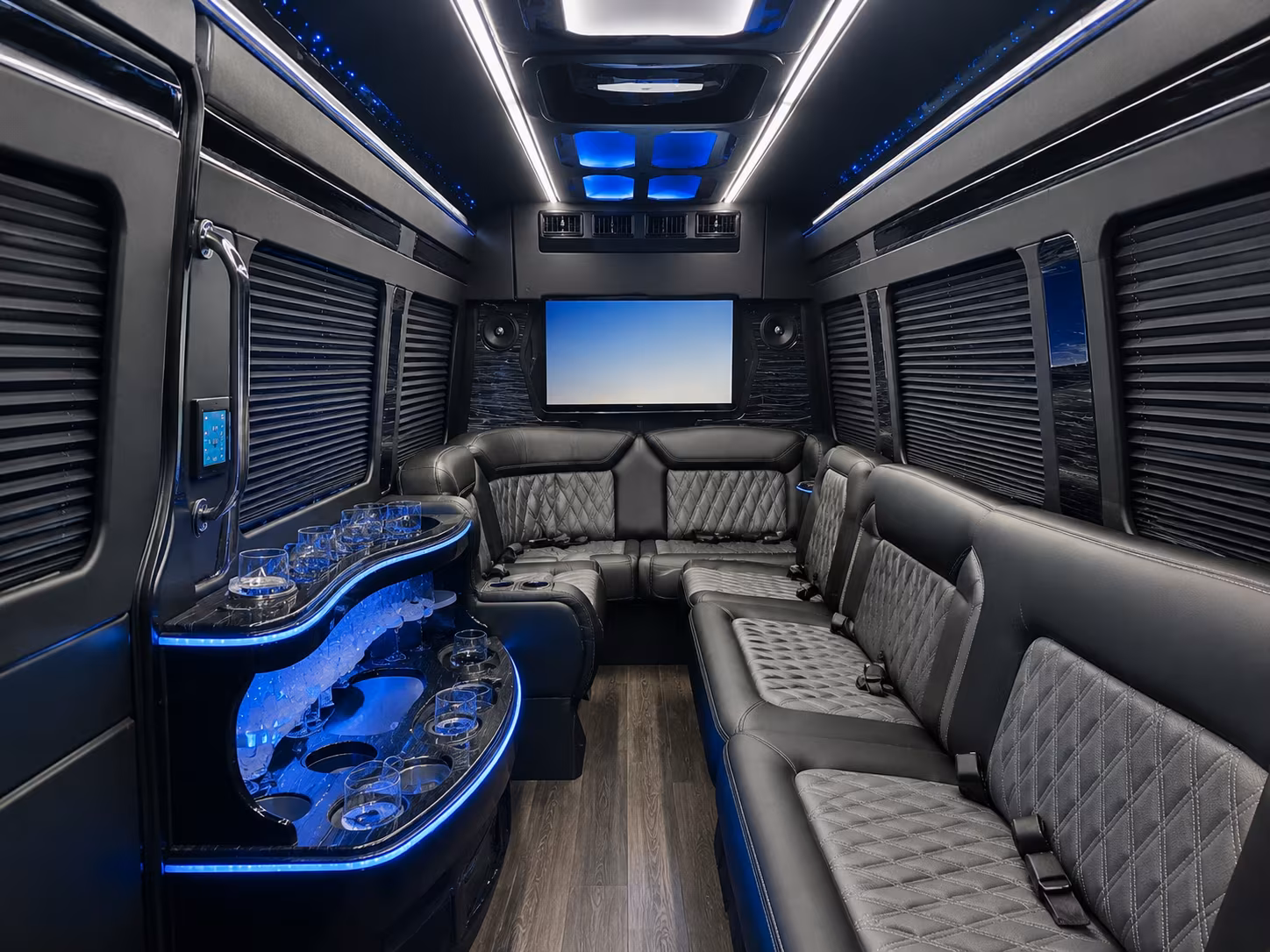 pre prom dinner bus rentals around league city and clear lake