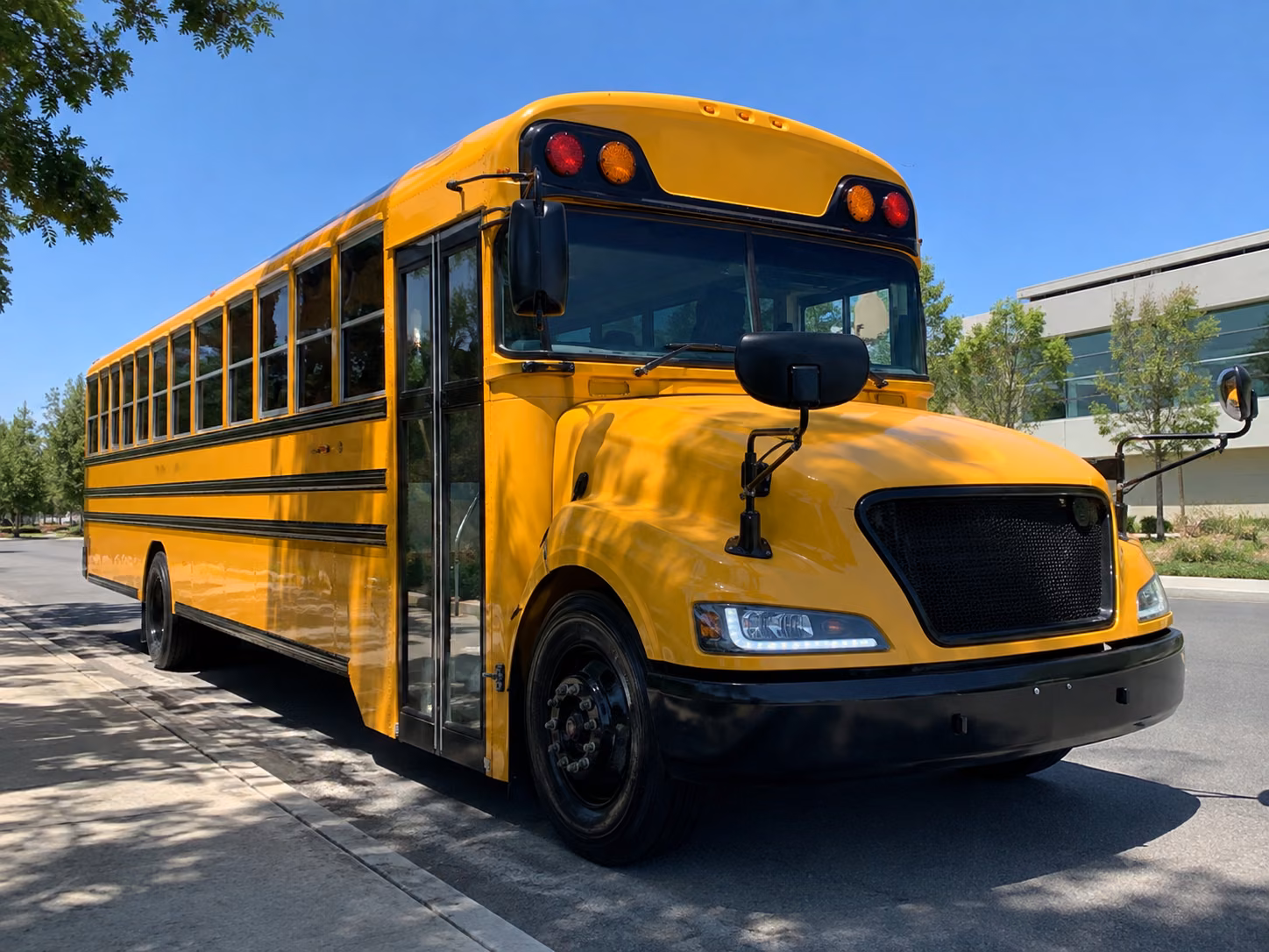 school bus rentals for houston museum district field trips
